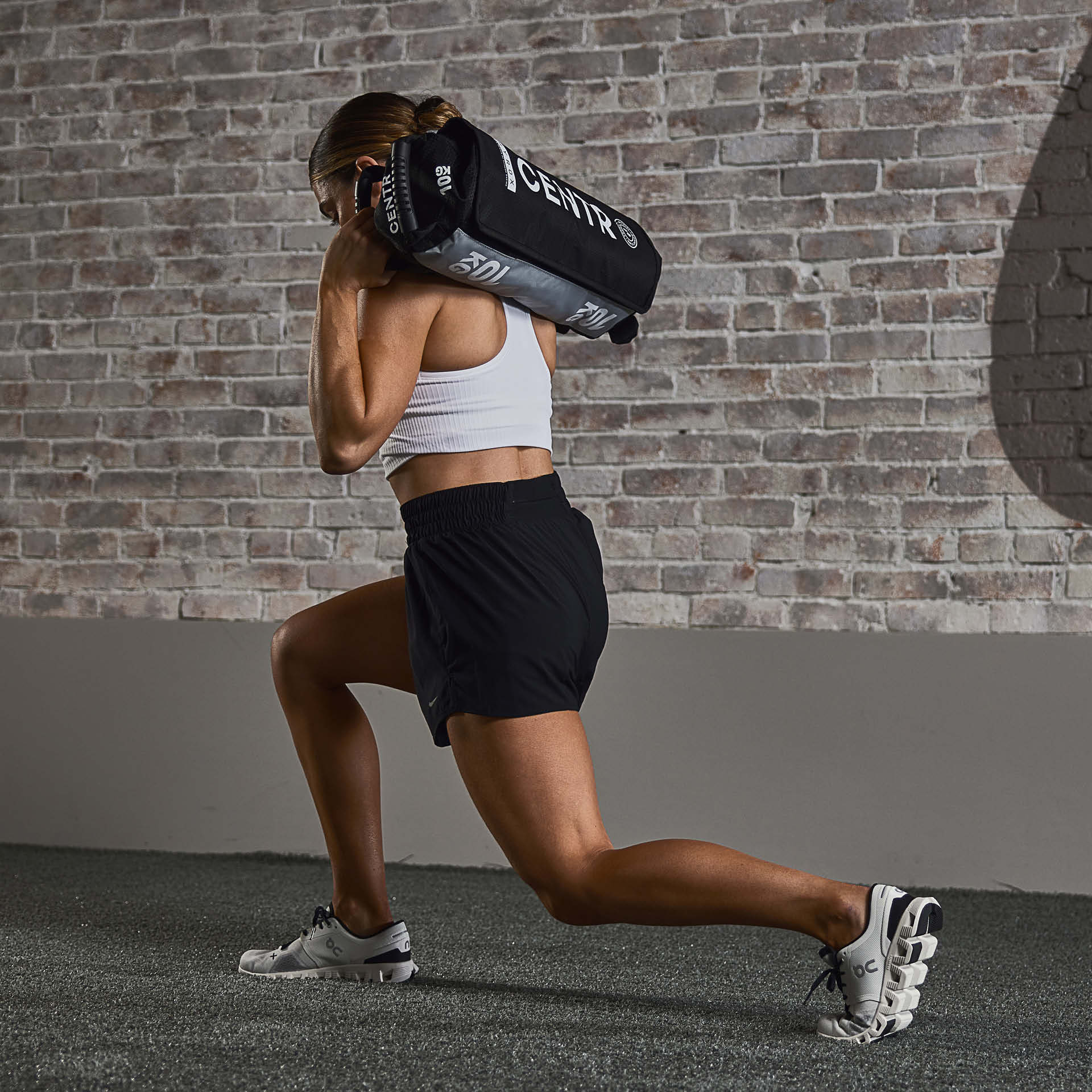 CENTR x HYROX Competition Sandbag - 10 kg (kommt unbefüllt) CENTR x HYROX Competition Sandbag - 10 kg (kommt unbefüllt)