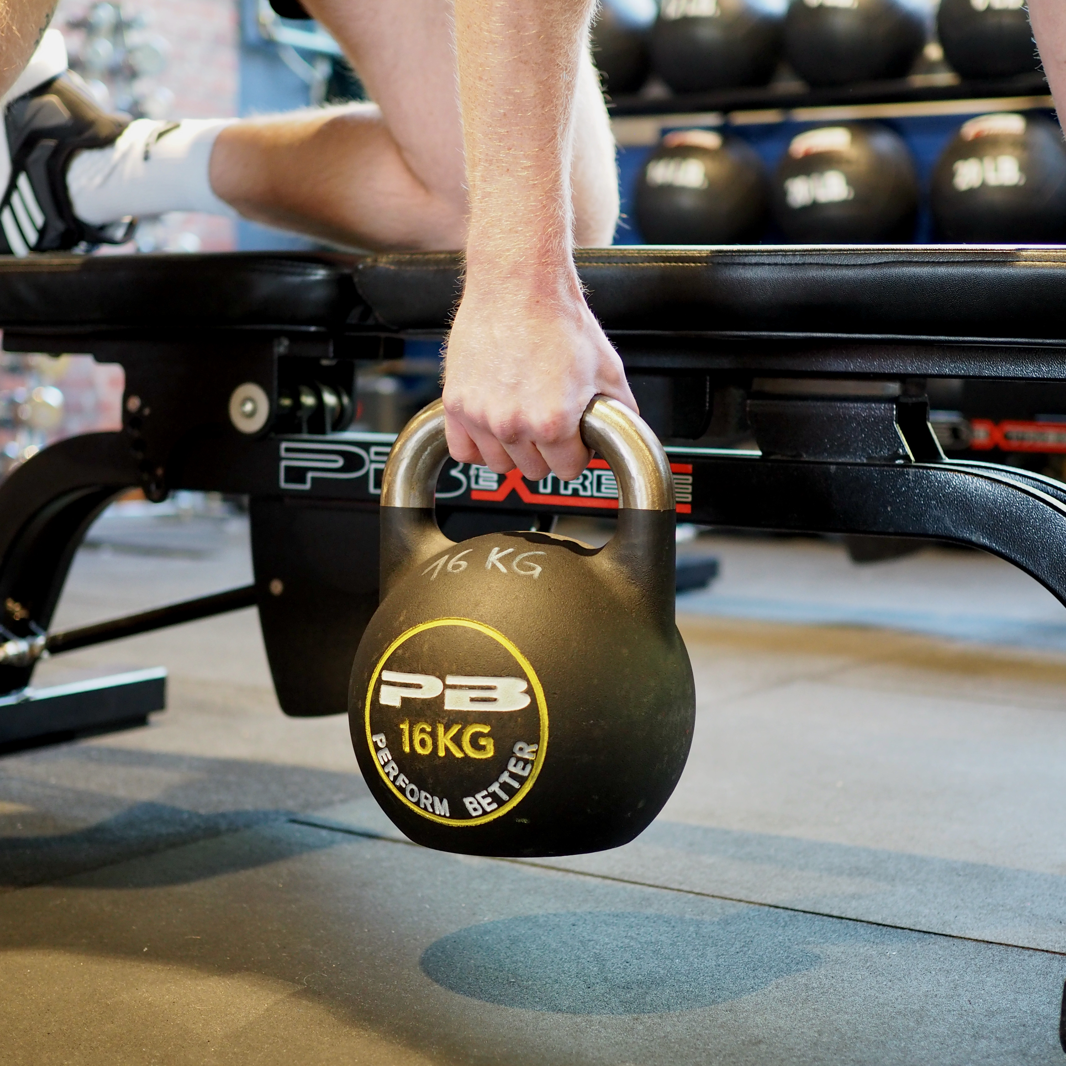 PB Competition Kettlebells - Schwarz/Gelb 16 kg