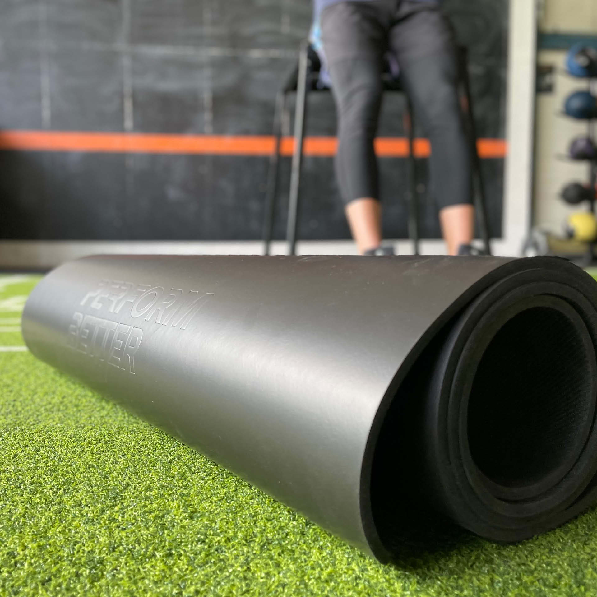 Perform Better Fitnessmatte 1,4m Schwarz mit Ösen Perform Better Fitnessmatte 1,4m Schwarz mit Ösen